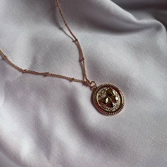 14K Gold Filled Butterfly Necklace - Picture 1 of 4
